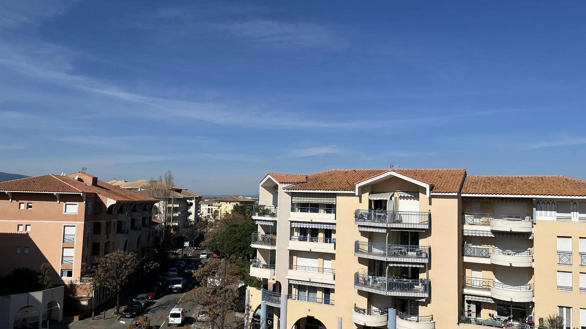 Port Frejus, 150 M De La Plage, Tres Rare A La Loc